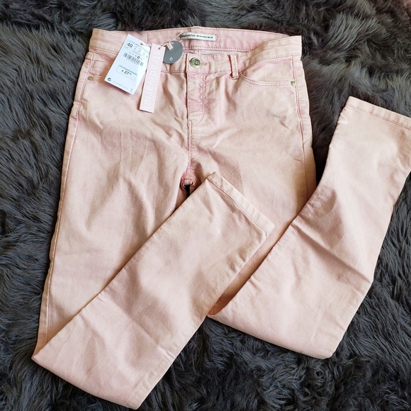 Stradivarius Barbie Pink Wash Jeans Pants Jeggings Pockets Stretchy Skinny Sz 8 - Picture 1 of 5